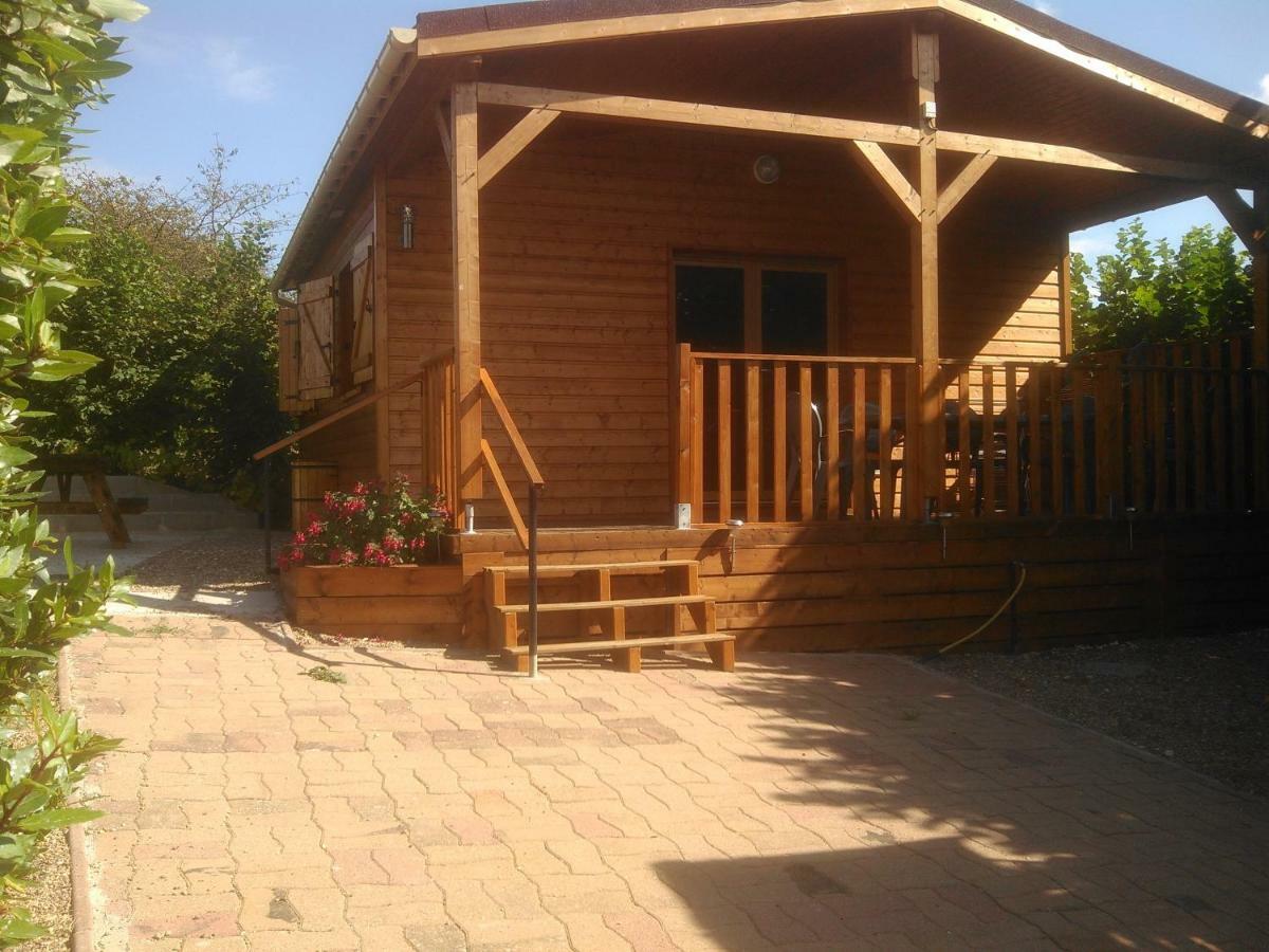 Chalet La Noisetiere Armalou ปูญี-ซูร์-ลัวร์ ภายนอก รูปภาพ