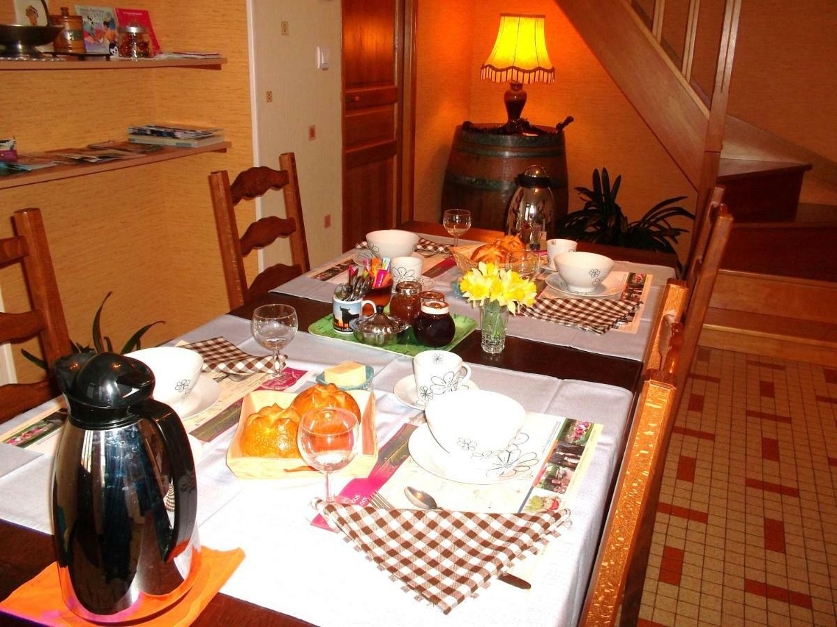 Chalet La Noisetiere Armalou ปูญี-ซูร์-ลัวร์ ภายนอก รูปภาพ